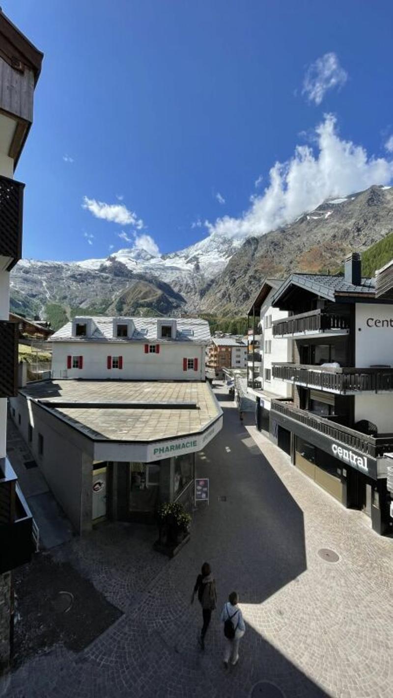 UBS - Marienhof Residential and Commercial Building. Sold! (12)