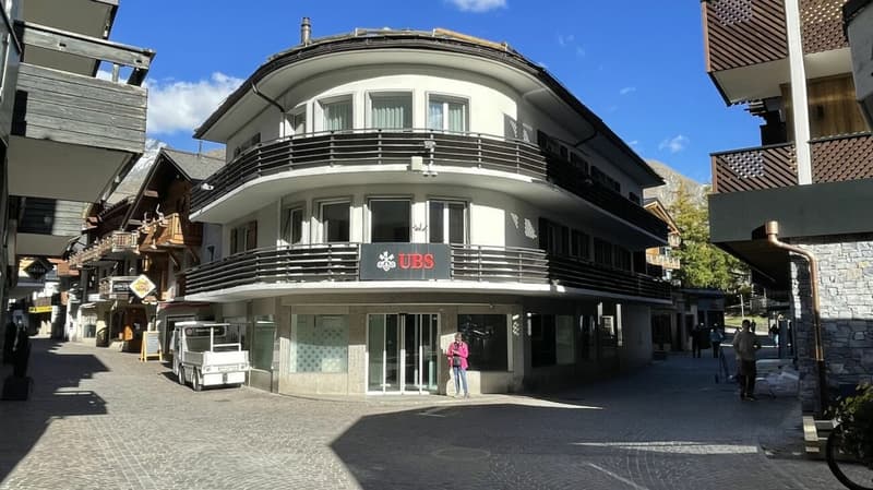 UBS - Marienhof Residential and Commercial Building. Sold! (1)