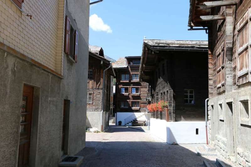 2.5 room apartment in the old Café du DOM in Saas-Grund VS (1)