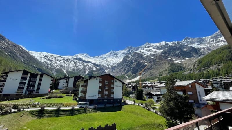 Location - Location - Location! Very spacious 3.5 room apartment at Alpin Express. Reserved. (21)