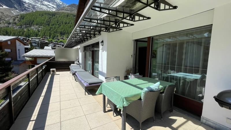 Location - Location - Location! Very spacious 3.5 room apartment at Alpin Express. Reserved. (22)