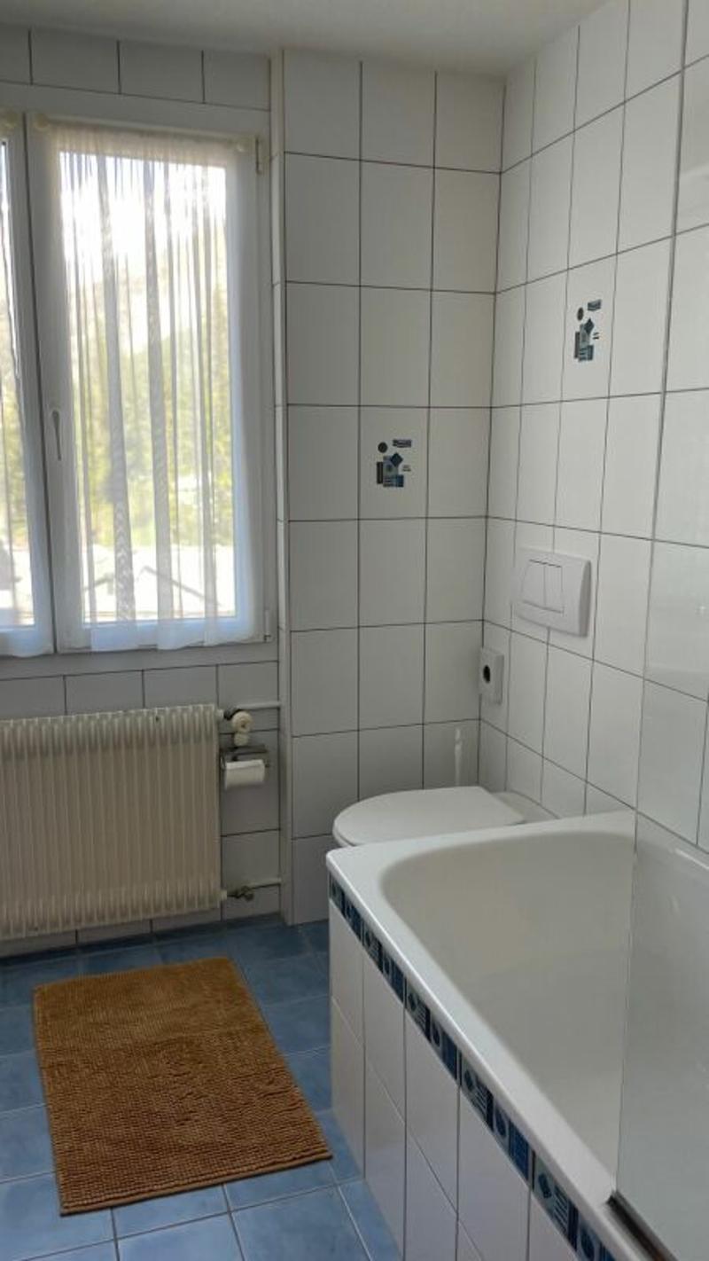 Location - Location - Location! Very spacious 3.5 room apartment at Alpin Express. Reserved. (10)