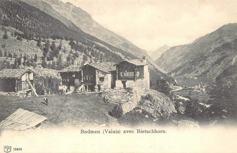 Rustic Valais house in the hamlet of Bodmen in Saas-Fee. (22)