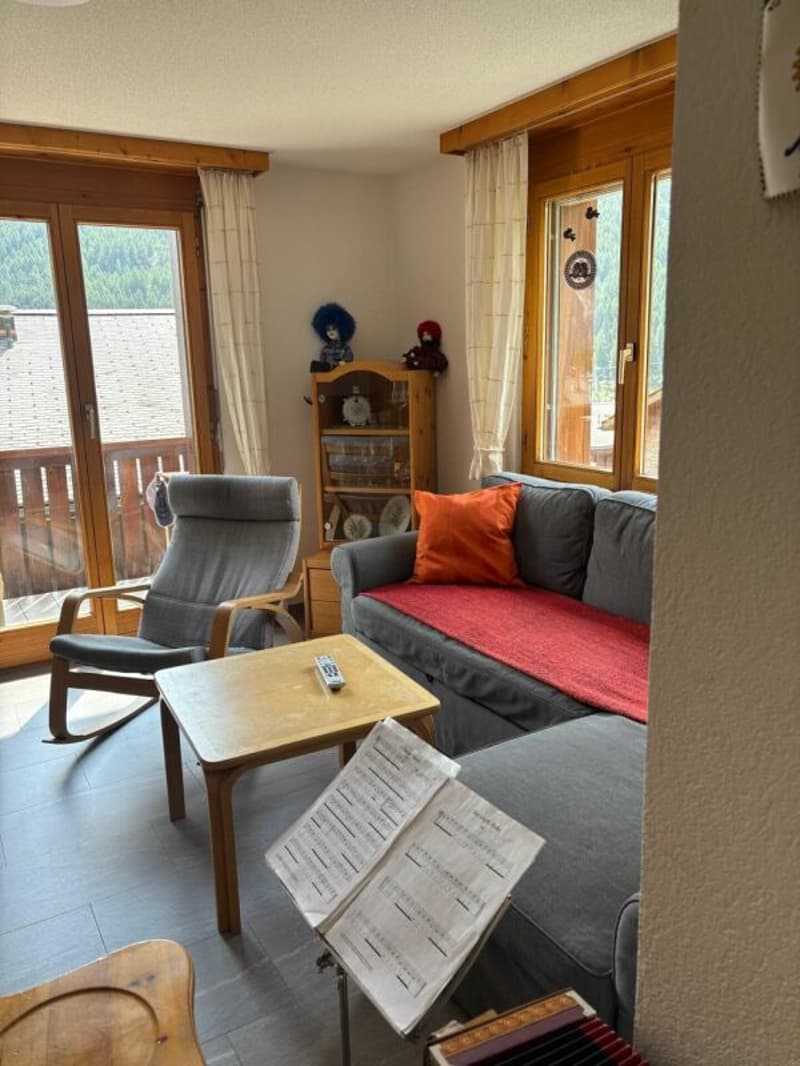 Foreste 3.5 Zimmerwohnung mit traumhafter Aussicht. Saisonmiete 15.11.26 bis 15.04.27 für Familie mit Kindern. (6)