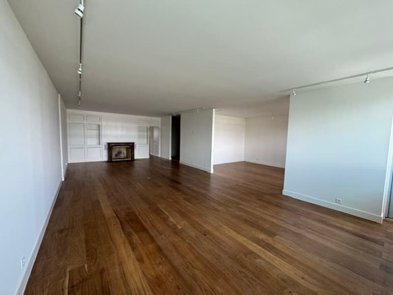 Magnificent 7.5-room attic apartment with panoramic view – Geneva Florissant (10)