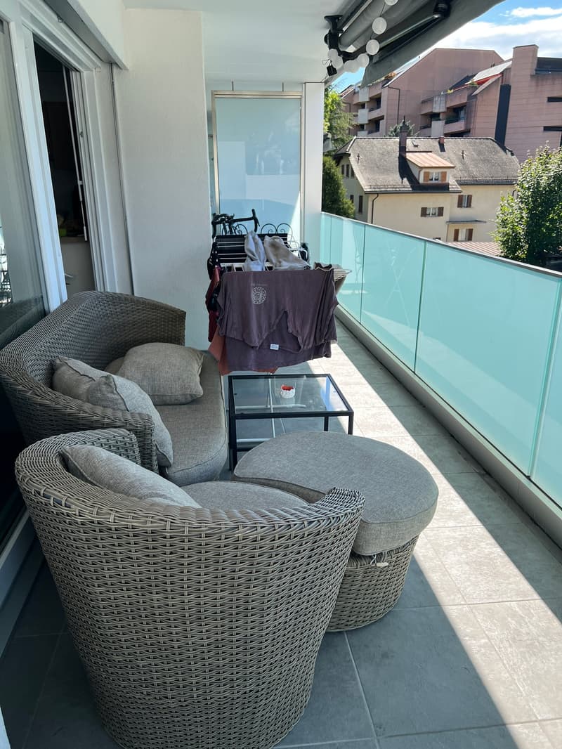 Charmant appartement en attique de 3 pièces à Nyon (4)