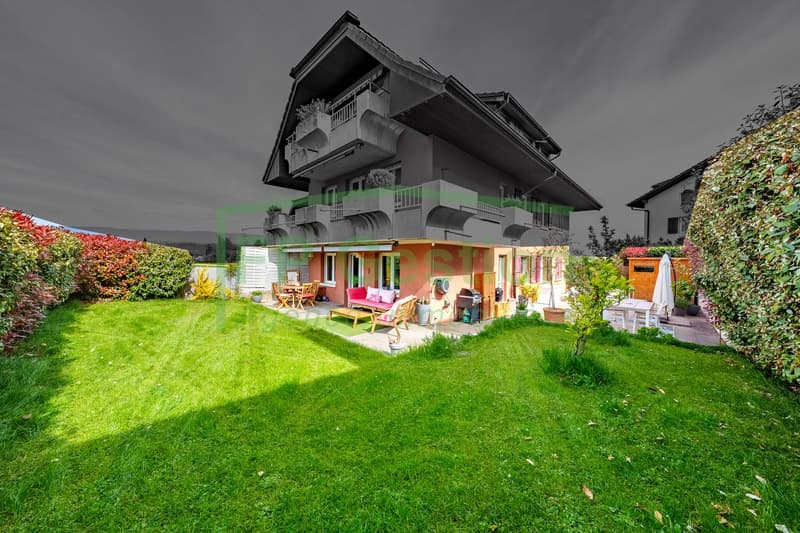 Bright and comfortable 4-room apartment with garden for sale (1)