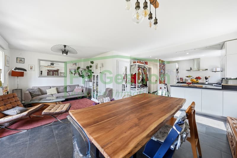Bright and comfortable 4-room apartment with garden for sale (8)