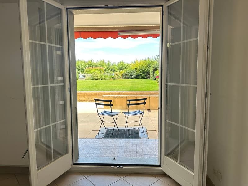 Prächtige 3.5-Zimmer-Wohnung mit Terrasse zur Verkauf in unmittelbarer Nähe des Sees (3)