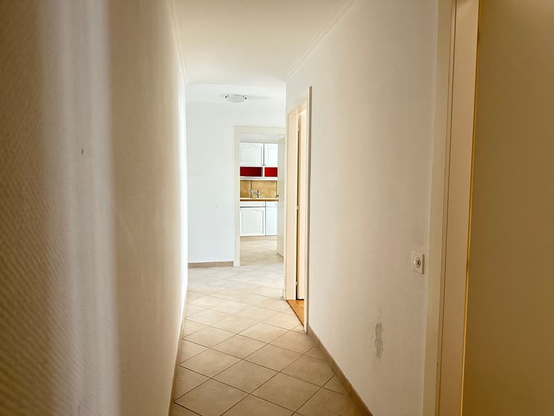 Prächtige 3.5-Zimmer-Wohnung mit Terrasse zur Verkauf in unmittelbarer Nähe des Sees (6)