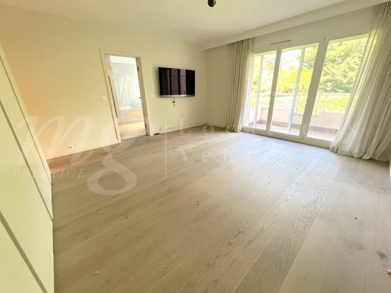 SUPERB APARTMENT OF 7 ROOMS, 250 m2, WITH LARGE TERRACE - 3 BALCONIES AND UNOBSTRUCTED VIEW (11)