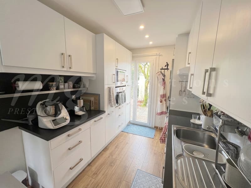 MOLTO BELLA CASA DI 7 LOCALI DI 170 m2 - CON GIARDINO A SUD E PARCO PRIVATO - 4 camere da letto (5)