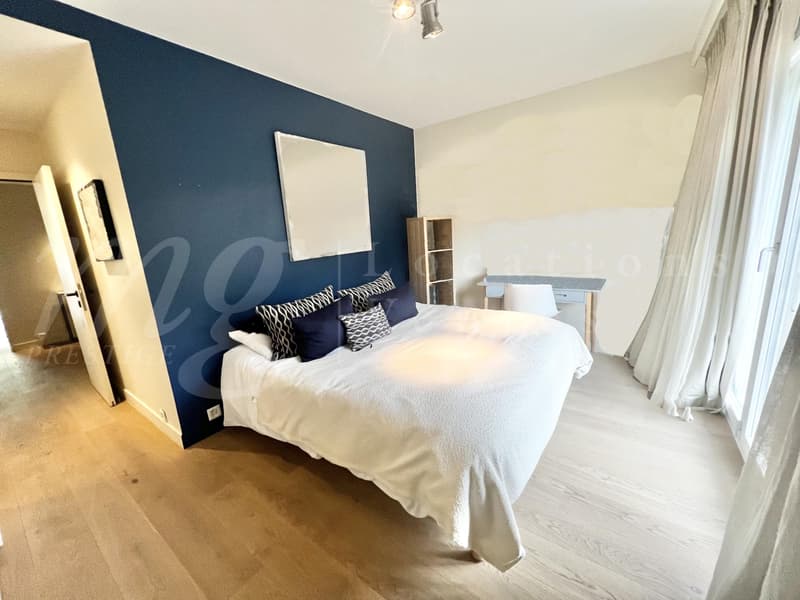 SUPERBE APPARTEMENT DE 7 PIECES DE 250 m2 AVEC LARGE TERRASSE -+ 3 BALCONS ET VUE DEGAGEE (13)
