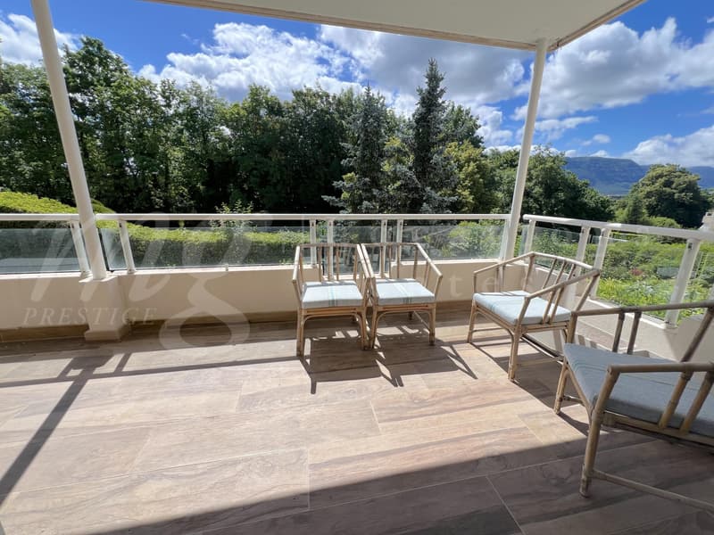 SUPERBA APPARTAMENTO DI 7 LOCALI DI 250 m2 CON LARGA TERRAZZA -+ 3 BALCONI E VISTA LIBERA (2)