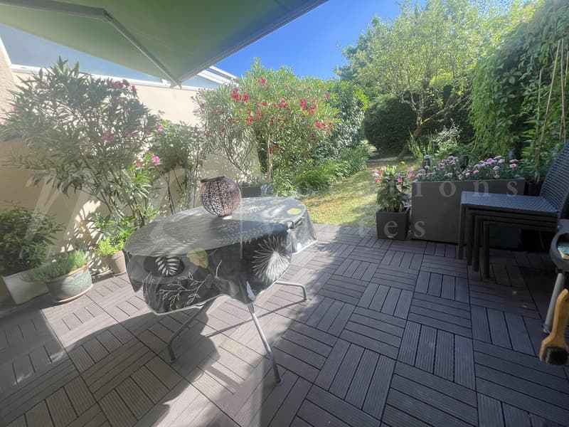 SEHR SELTEN !! SCHÖNES 7-ZIMMER-HAUS MIT 170 m2 UMWELT MIT SÜDGARTEN + PRIVATPARK VON 1500 m2 UND TENNISPLATZ!! (3)