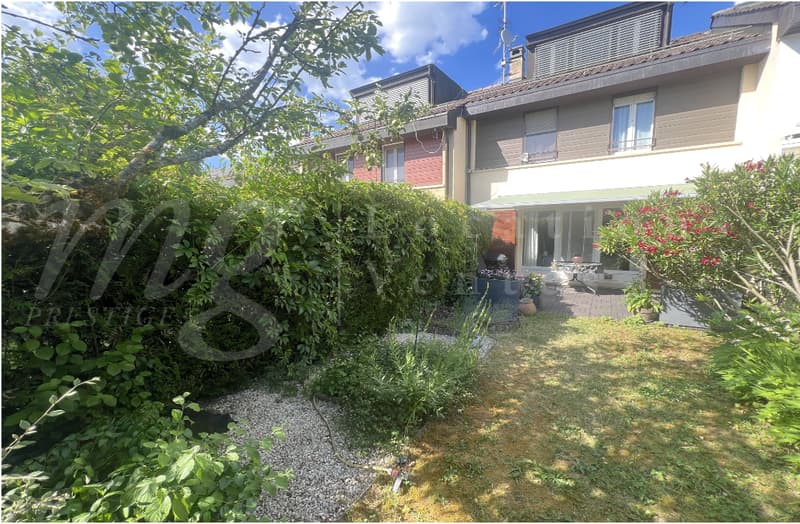 SEHR SELTEN !! SCHÖNES 7-ZIMMER-HAUS MIT 170 m2 UMWELT MIT SÜDGARTEN + PRIVATPARK VON 1500 m2 UND TENNISPLATZ!! (8)