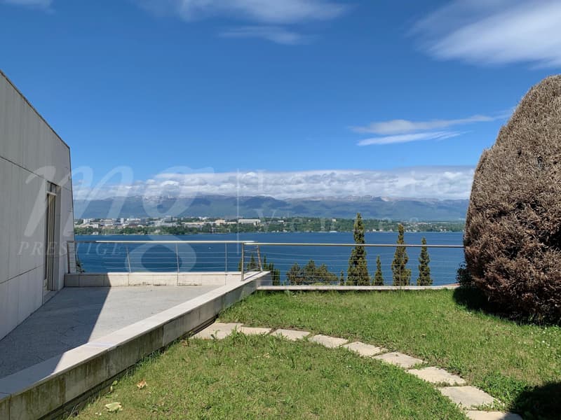 MODERN HOUSE of 400 m2 living space - 180 PANORAMIC VIEW of the LAKE - SWIMMING POOL - ELEVATOR (8)