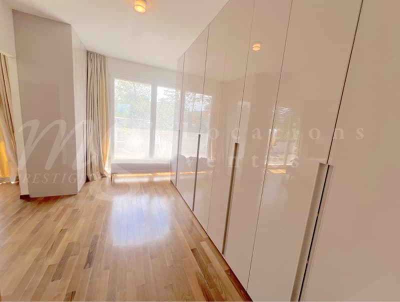 In esclusiva! MAGNIFICA CASA MODERNA DI 300 M2 CON GRANDE GIARDINO E PISCINA (13)