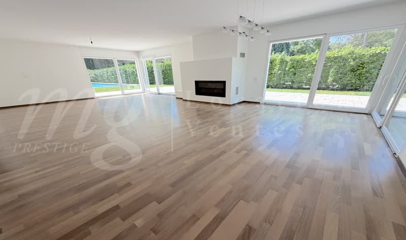 En exclusivité ! MAGNIFIQUE MAISON CONTEMPORAINE DE 8 PIECES AVEC JARDIN ARBORE ET GRANDE PISCINE (5)