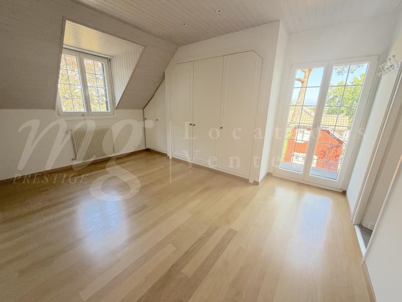 TRES BELLE ET GRANDE MAISON INDIVIDUELLE DE 9 PIECES - 5 CHAMBRES - PISCINE (10)