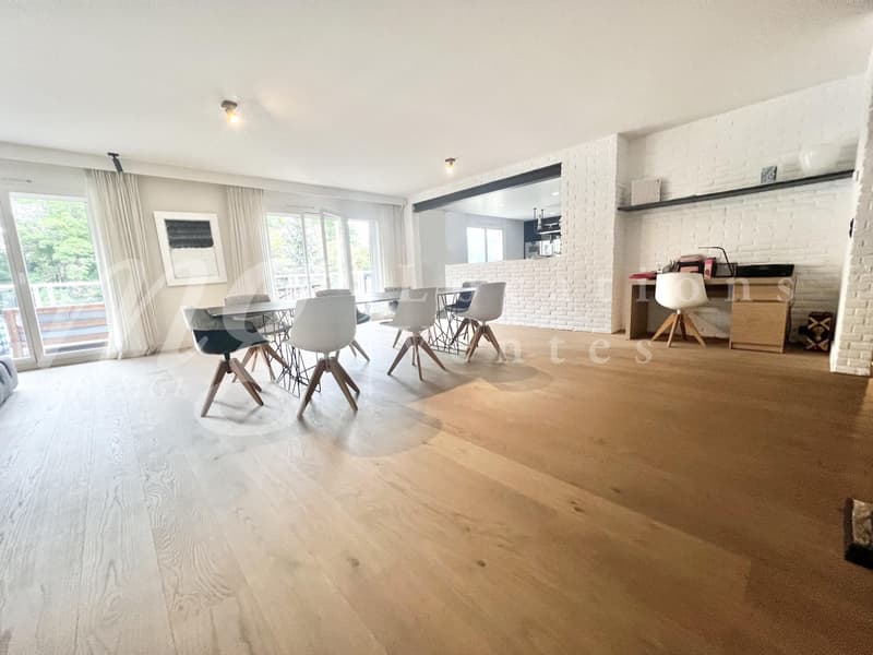 MAGNIFIQUE APPARTEMENT DE 7 PIECES DE 251 m2 PPE AVEC LARGE TERRASSE & VUE DEGAGEE VERDURE (6)