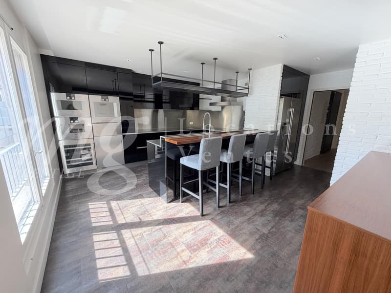 MAGNIFIQUE APPARTEMENT DE 7 PIECES DE 251 m2 PPE AVEC LARGE TERRASSE ET VUE DEGAGEE VERDURE (8)