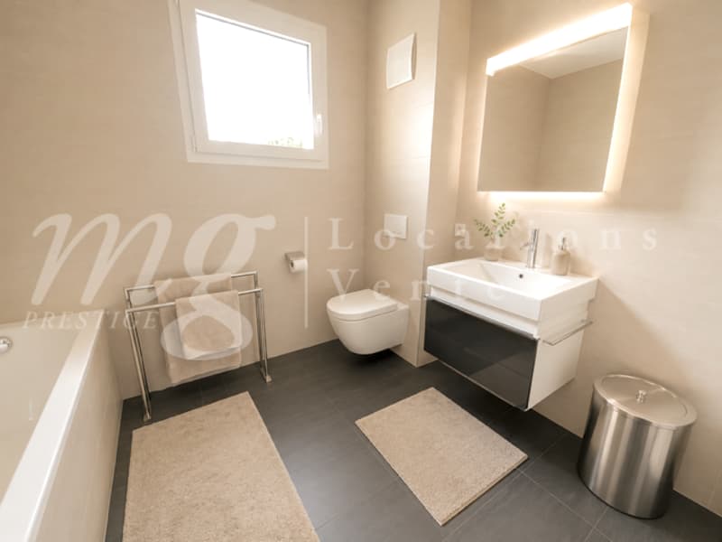 En exclusivité ! SUPERBE MAISON CONTEMPORAINEDE 300 M2 AVEC PISCINE ET GRAND JARDIN CLOTURE - CALME (12)