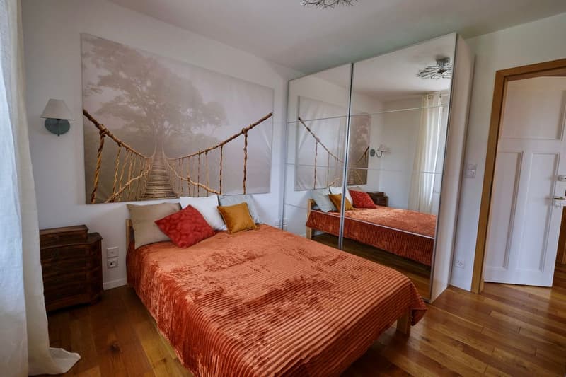 Beautiful Furnished  apartment in a renovated manor house (9)