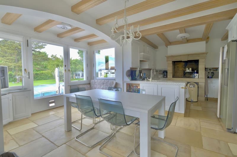 Beautiful Furnished  apartment in a renovated manor house (5)