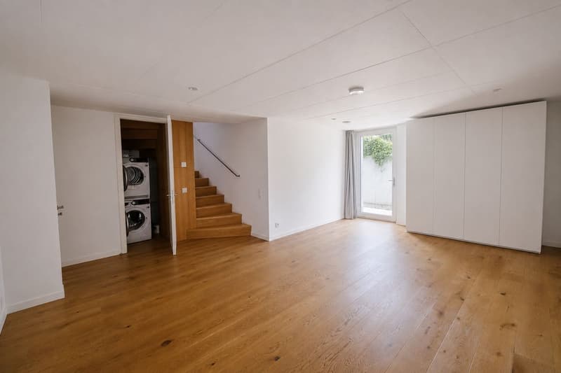 Duplex Moderno con Giardino vicino al Lago (8)