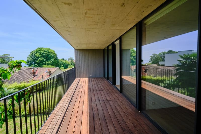 Duplex Moderno con Giardino vicino al Lago (6)