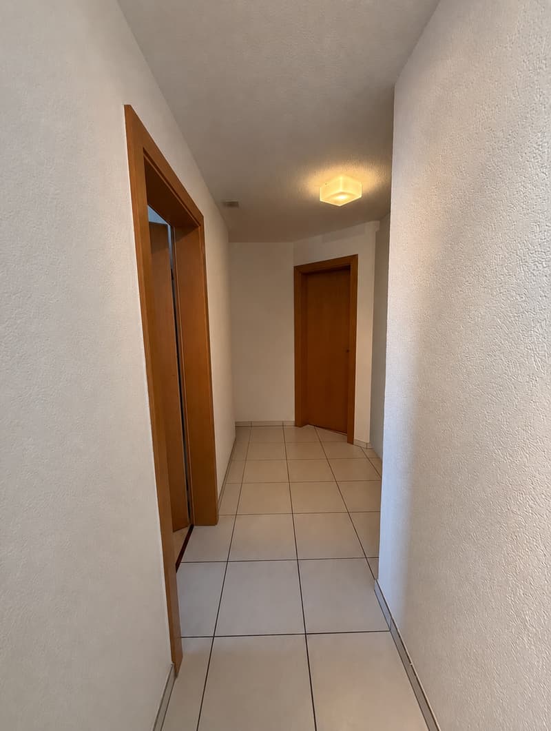 Appartement en rez-de-chaussée de 4,5 pièces lumineux avec espace de jardin (3)