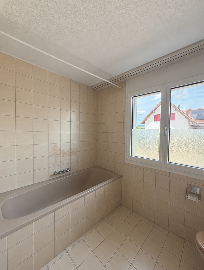 Appartement en rez-de-chaussée de 4,5 pièces lumineux avec espace de jardin (12)