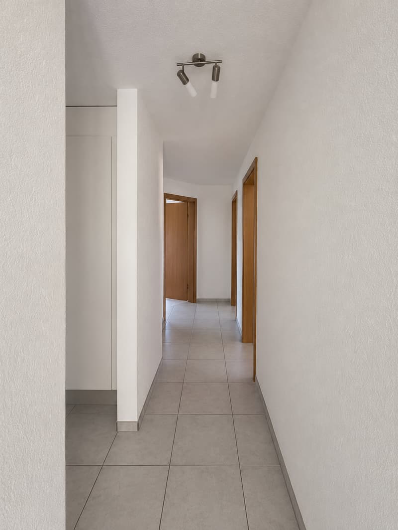 Appartement en rez-de-chaussée de 3,5 pièces lumineux avec espace de jardin (3)