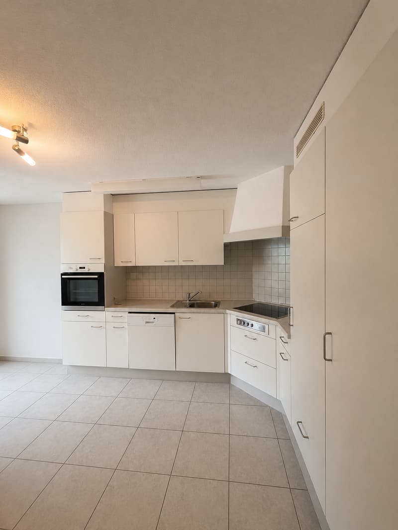 Appartement en rez-de-chaussée de 3,5 pièces lumineux avec espace de jardin (7)