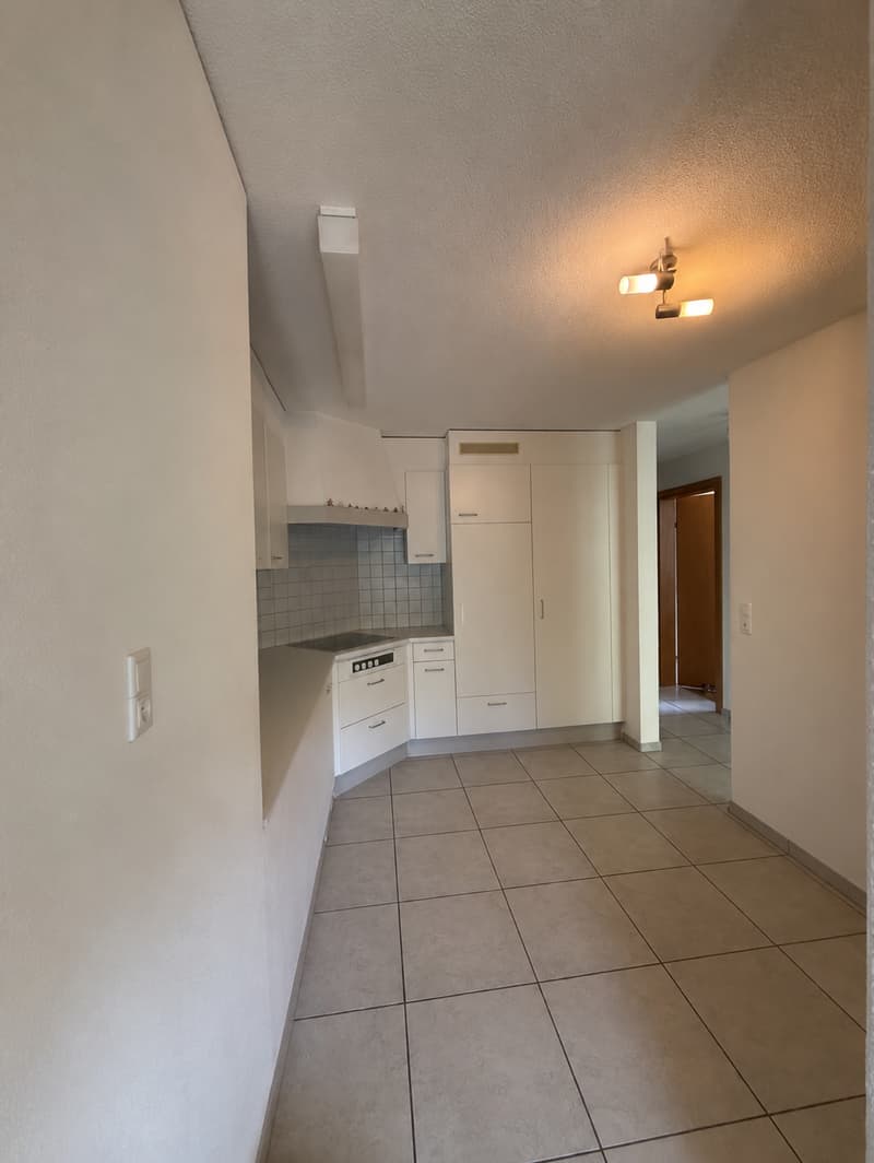 Appartement en rez-de-chaussée de 3,5 pièces lumineux avec espace de jardin (6)