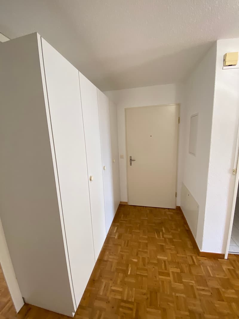Gemütliche 4.5-Zimmer-Wohnung an sonniger und sehr zentraler Lage (2)