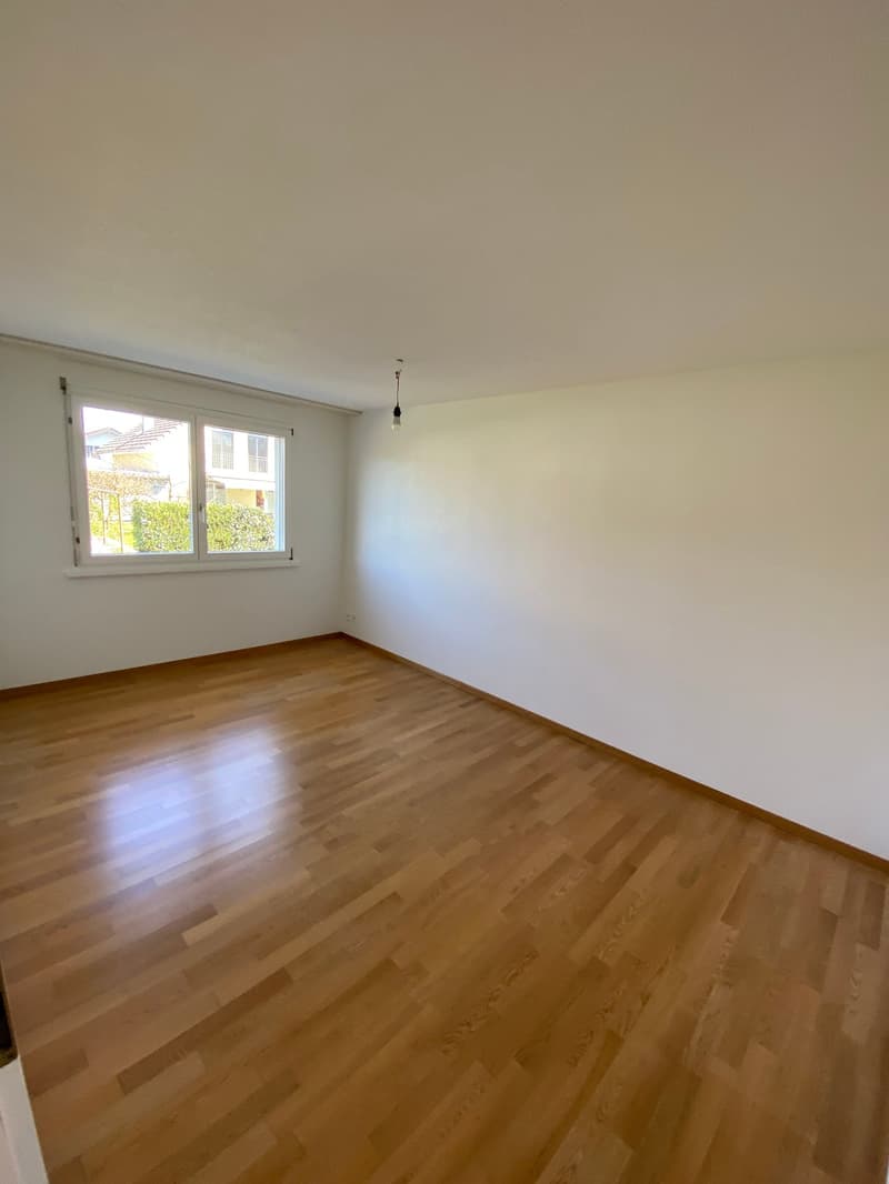 Helle 3.5-Zimmer-Gartenwohnung (6)