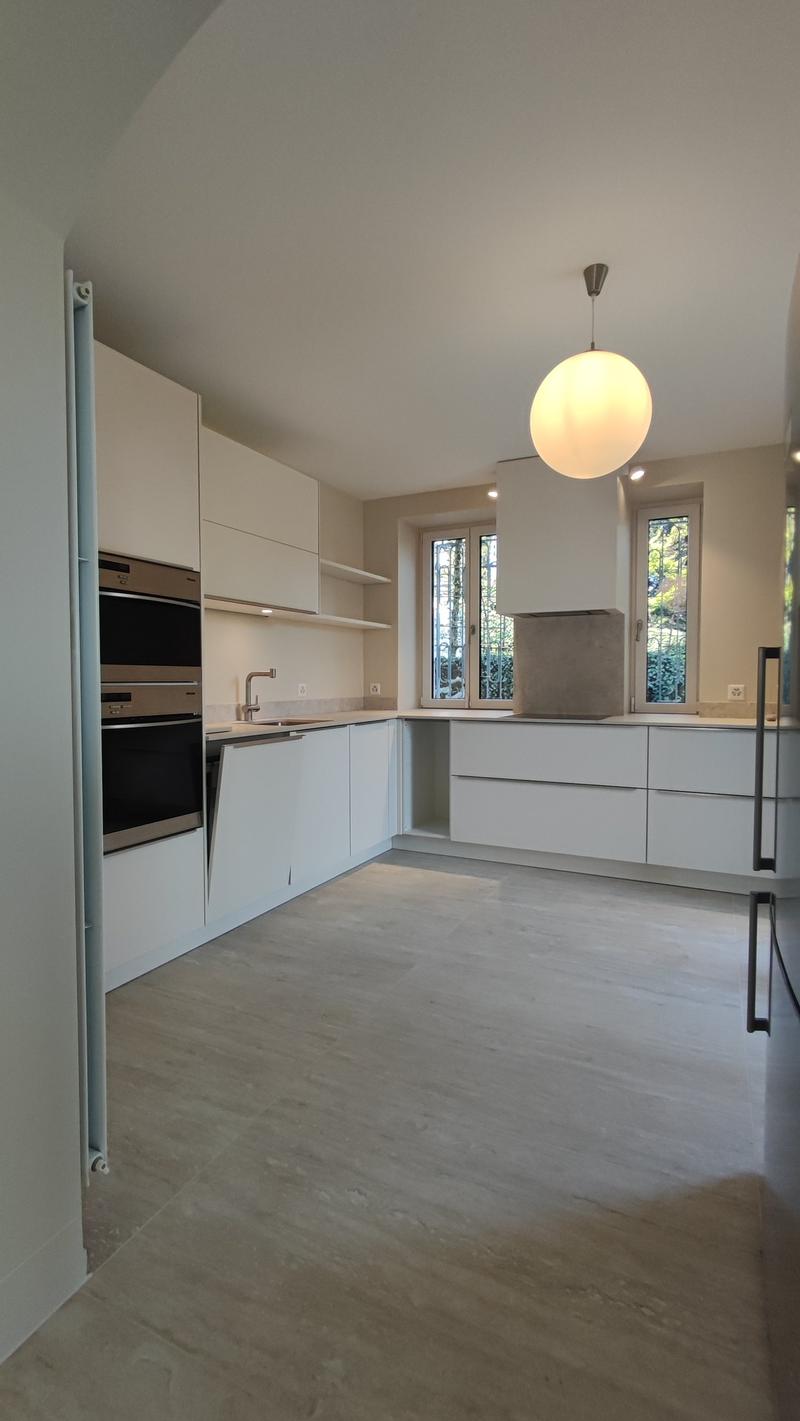 Maestosa villa di 9 locali con accesso privato al lago (4)