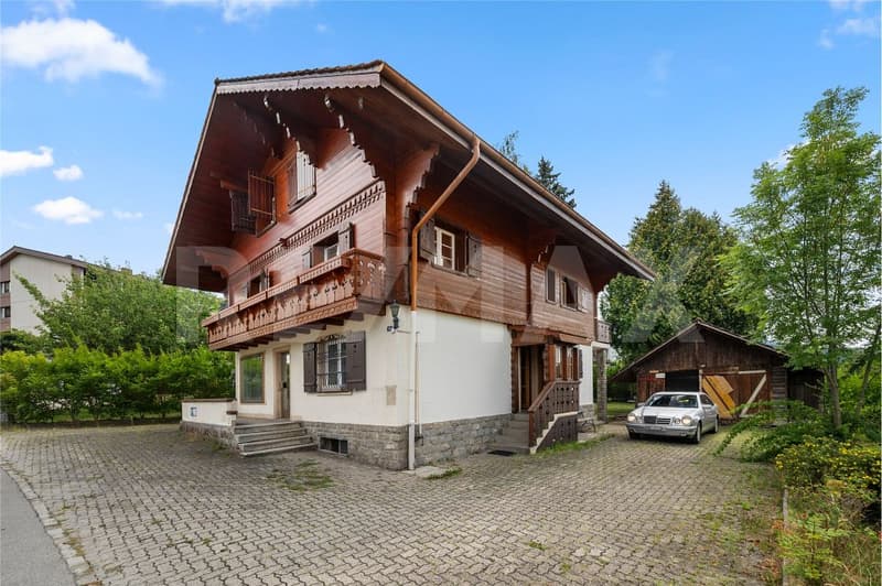 Magnifique grand chalet offrant un grand potentiel au cur de Giffers (2)