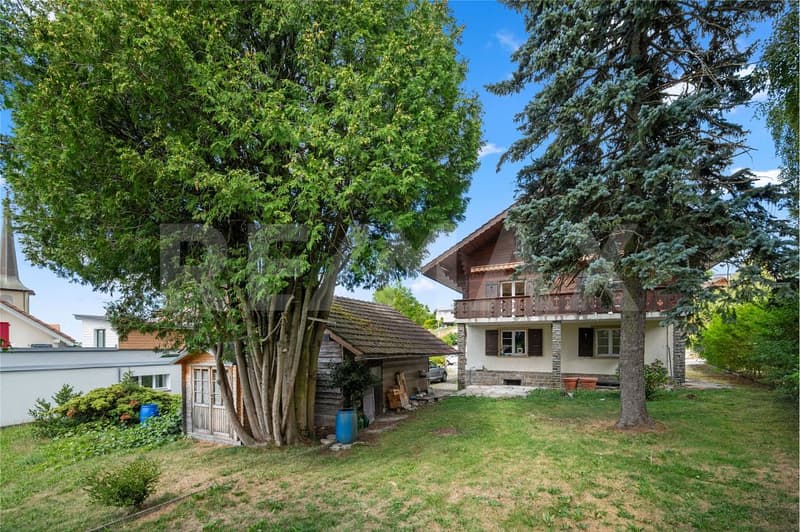 Magnifique grand chalet offrant un grand potentiel au cur de Giffers (8)