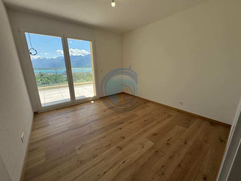NEUWERTIGES 4,5-ZIMMER-WOHNUNG MIT PANORAMABLICK AUF DEN SEE (7)