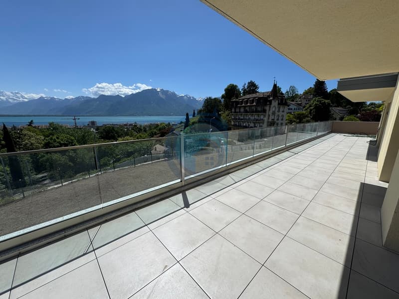 NEUWERTIGES 4,5-ZIMMER-WOHNUNG MIT PANORAMABLICK AUF DEN SEE (13)