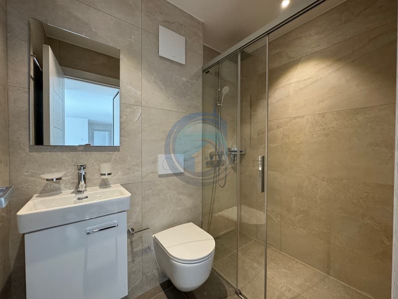 NEUWERTIGES 4,5-ZIMMER-WOHNUNG MIT PANORAMABLICK AUF DEN SEE (8)