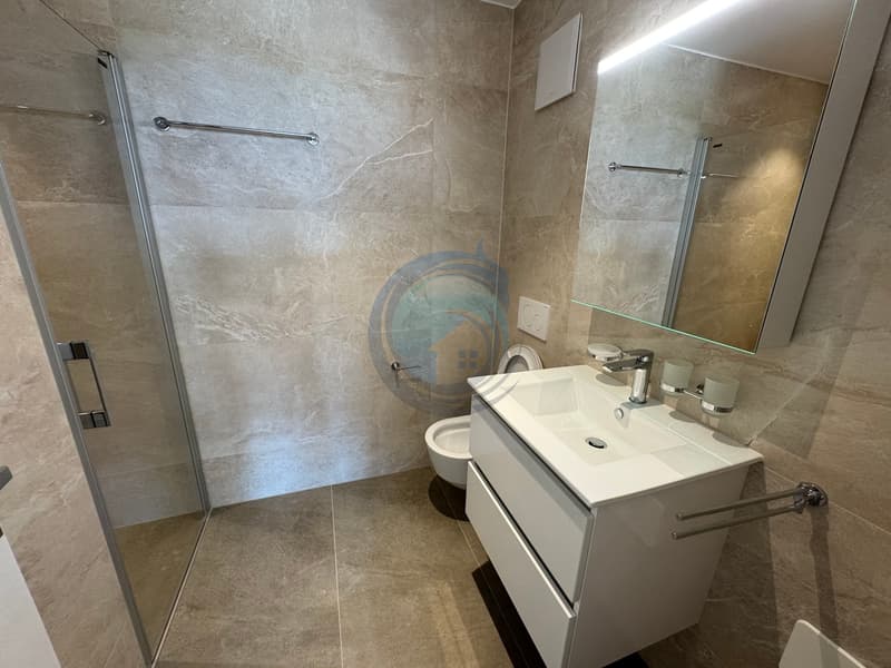 NEUWERTIGES 4,5-ZIMMER-WOHNUNG MIT PANORAMABLICK AUF DEN SEE (10)
