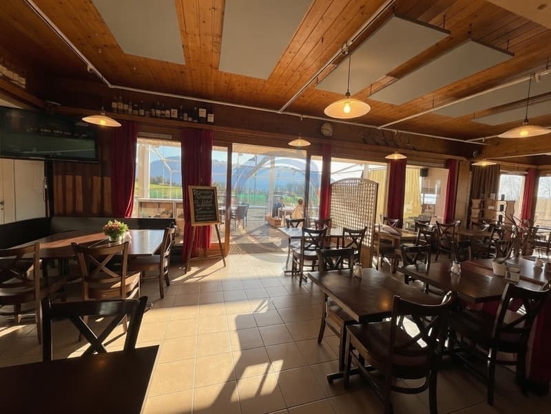 CHANCE ZU GREIFEN: GEWERBLICHES LOKAL/RESTAURANT ZU VERMIETEN IN ST-LÉGIER (8)