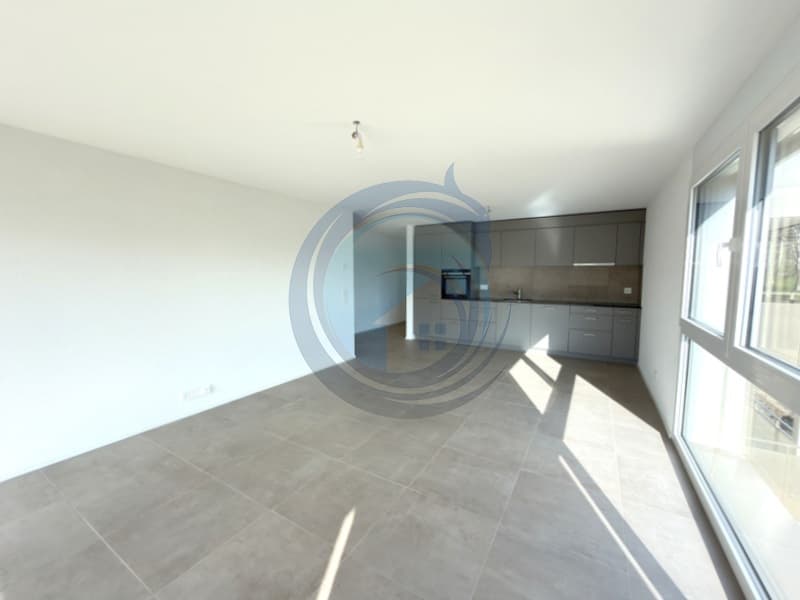 Bello appartamento nuovo di 3.5 locali con balcone (4)