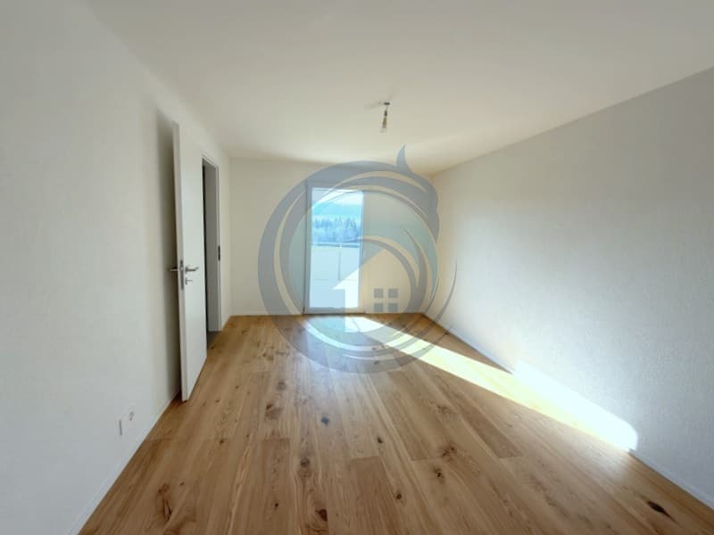 Bello appartamento nuovo di 3.5 locali con balcone (6)