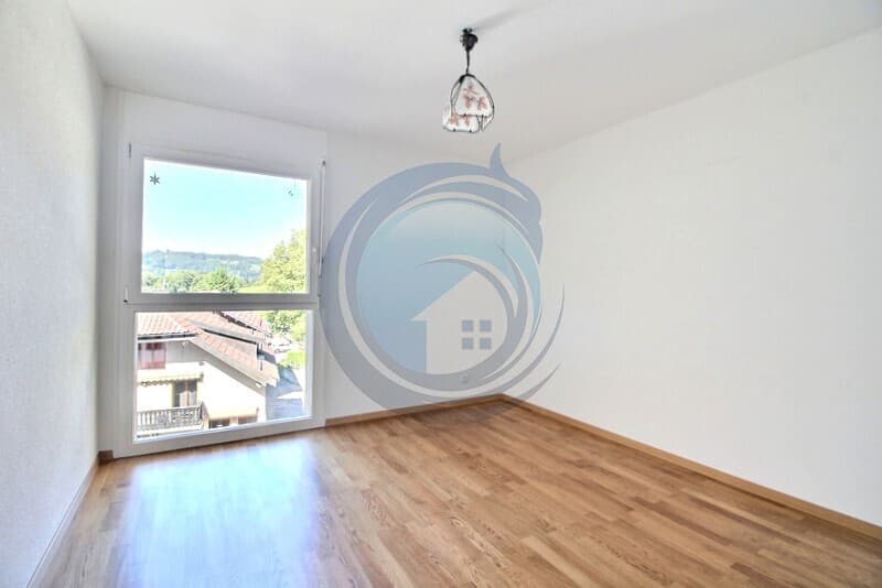 Bello appartamento traversante di 3,5 locali con bel balcone (8)