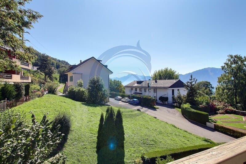 Bello appartamento traversante di 3,5 locali con bel balcone (2)